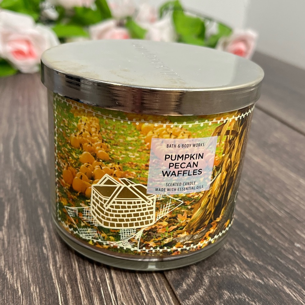 Pumpkin Pecan Waffles Bath & Bodyworks 3 Wick Candle